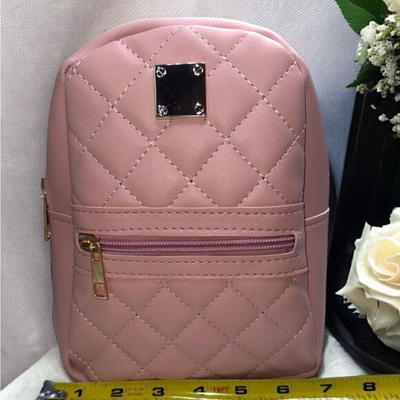 Quilted Leather Mini-Backpack l Light Pink, Whitel Gold Hardware l New main image 6
